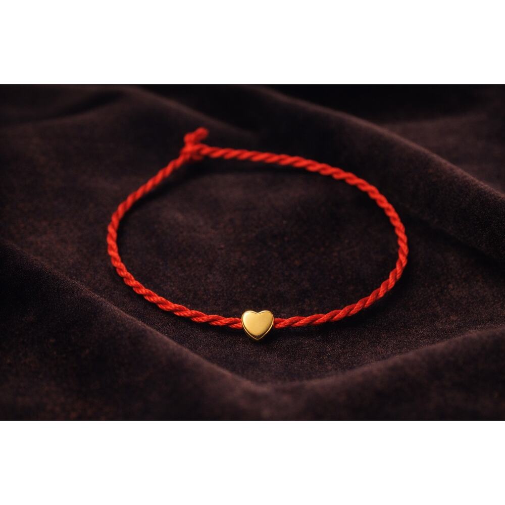 Red Maca Lucky Love Bracelet with Single Gold Heart Charm